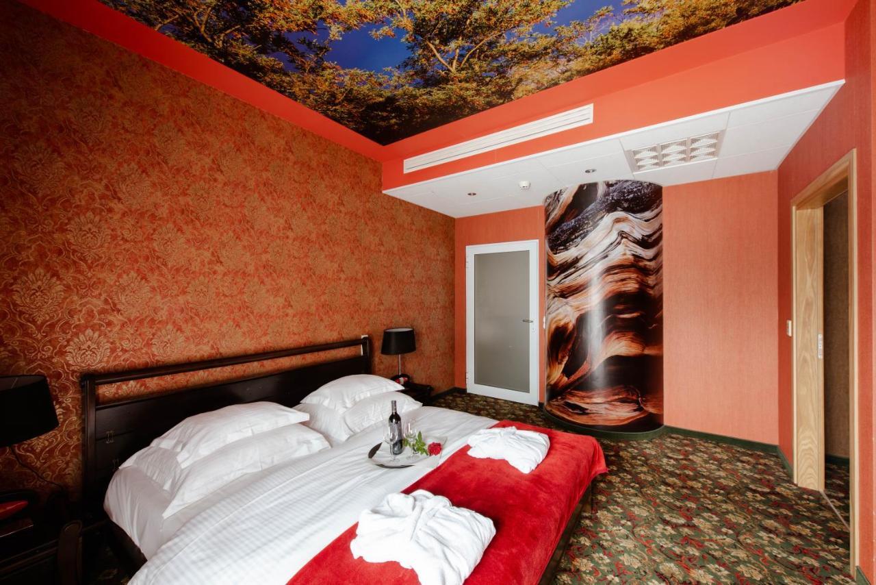 Hotel Lenart Wieliczka Buitenkant foto